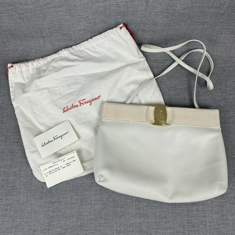 Salvatore Ferragamo Shoulder Clutch Bag Handbag White Leather Vintage D210588